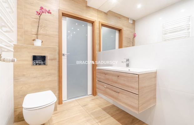 ZADBANE 3-POKOJOWE Z KLIMATYCZNYM OGRÓDKIEM