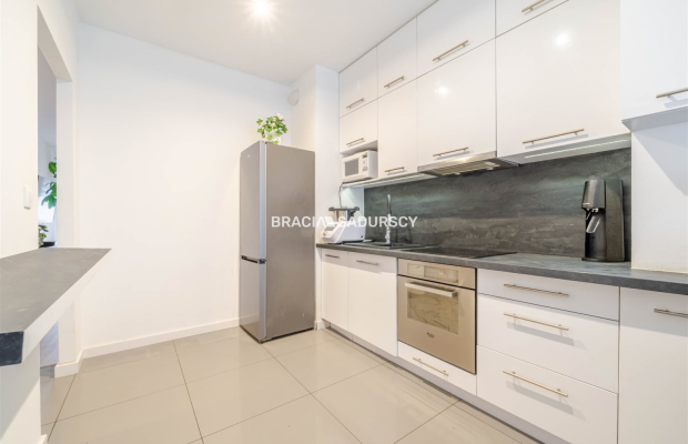 ZADBANE 3-POKOJOWE Z KLIMATYCZNYM OGRÓDKIEM