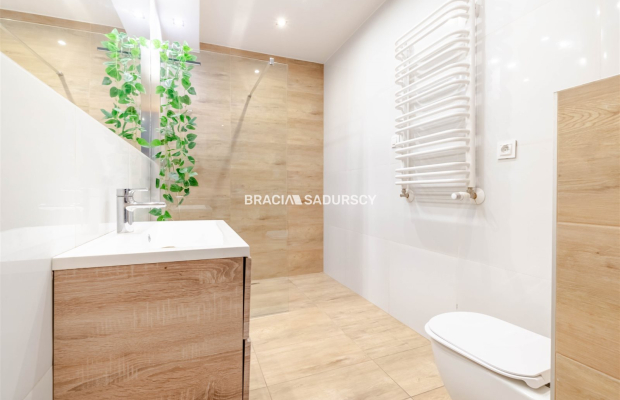 ZADBANE 3-POKOJOWE Z KLIMATYCZNYM OGRÓDKIEM