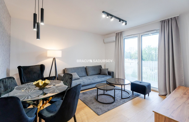 2 POKOJE / OSOBNA KUCHNIA / BALKON - UL. MYŚLIWSKA