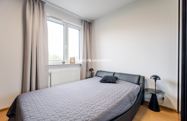 2 POKOJE / OSOBNA KUCHNIA / BALKON - UL. MYŚLIWSKA