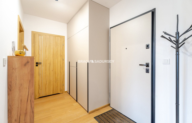 2 POKOJE / OSOBNA KUCHNIA / BALKON - UL. MYŚLIWSKA