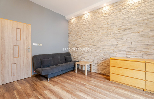 2pok 43 m2 +atresole 20 min spacerem od Rynku