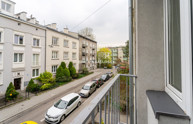 2pok 43 m2 +atresole 20 min spacerem od Rynku