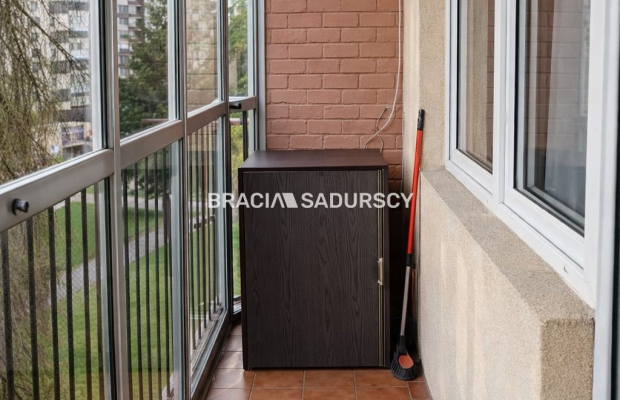 Garaż, 3 pokoje i osobna kuchnia. Wrocławska