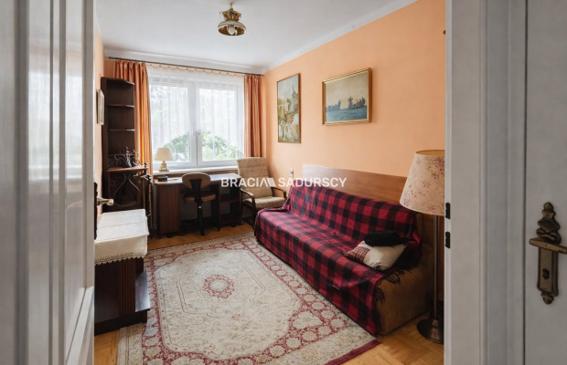 Garaż, 3 pokoje i osobna kuchnia. Wrocławska