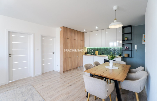 Bardzo słoneczne/3-pok.mieszkanie/2021r/garaż/62m2