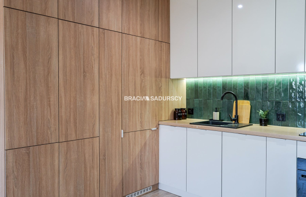 Bardzo słoneczne/3-pok.mieszkanie/2021r/garaż/62m2