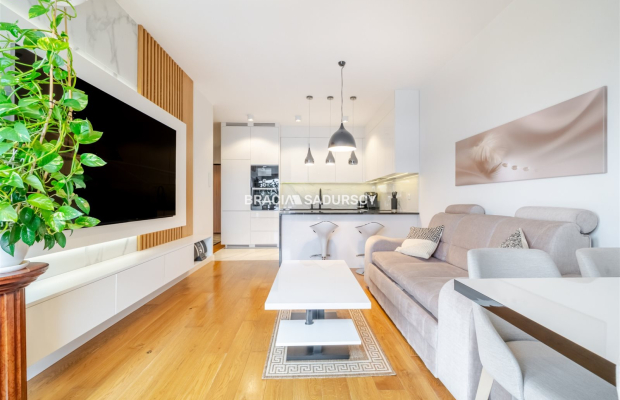 3-pok/Grzegórzki/9piętro/garaż/kom.lok/wysoki stan