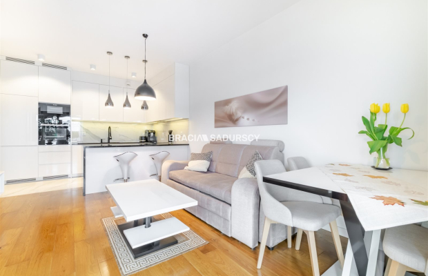 3-pok/Grzegórzki/9piętro/garaż/kom.lok/wysoki stan