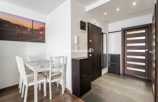 Gotowe do wejścia | 2 pok | duży balkon | parking