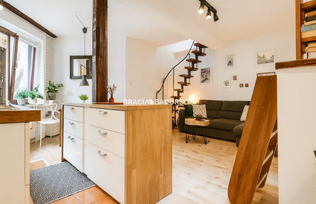 Stylowe poddasze 3-pokojowe w sercu Kazimierza