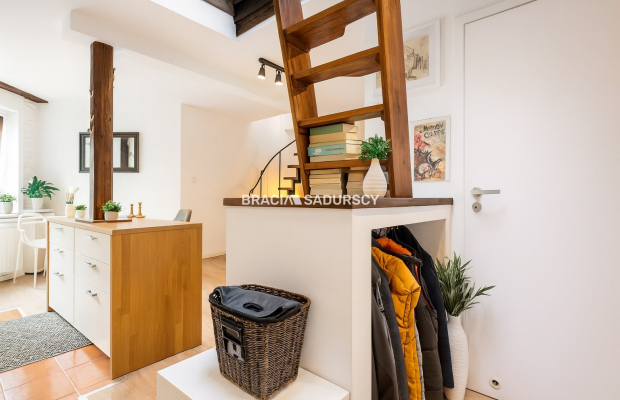 Stylowe poddasze 3-pokojowe w sercu Kazimierza