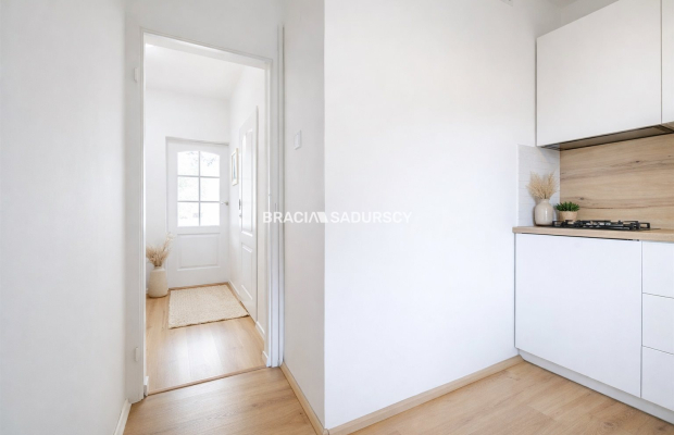 64m2 4 pok+ os kuchnia balkon Bronowice