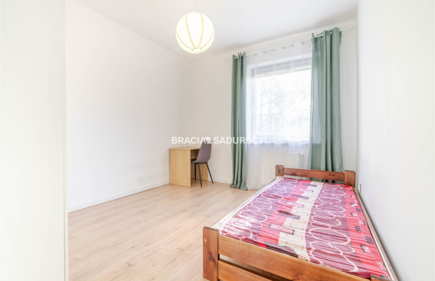 64m2 4 pok+ os kuchnia balkon Bronowice