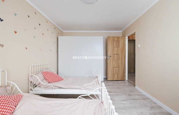 3 pokoje, balkon, piwnica | Osiedle Piastów