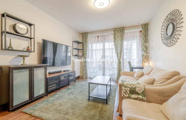 4 pokoje/106m2/ taras 40m2/ 2 łazienki/dla rodzin