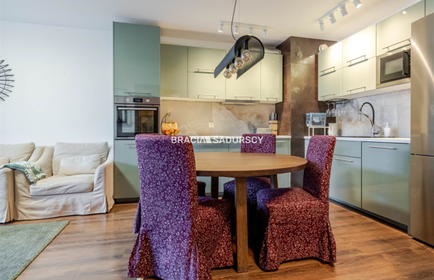 4 pokoje/106m2/ taras 40m2/ 2 łazienki/dla rodzin