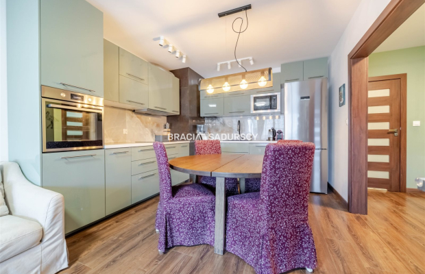 4 pokoje/106m2/ taras 40m2/ 2 łazienki/dla rodzin