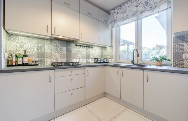 Urokliwa szeregówka w zielonych Krzysztoforzycach 