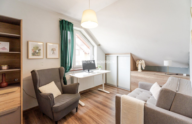 Dwupoziomowe mieszkanie 70 m² w granicy Krakowa