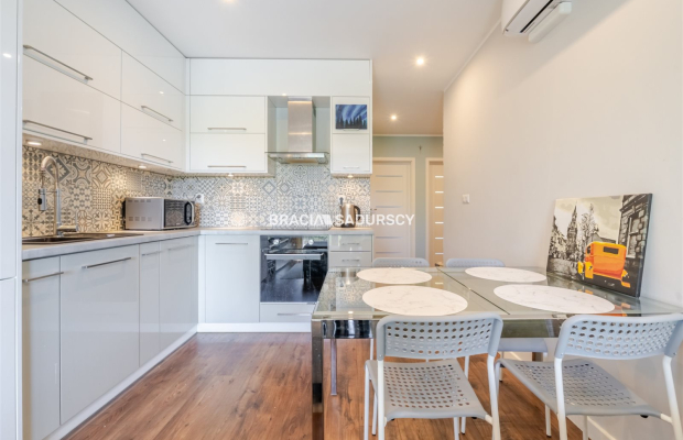 3 pokoje  z balkonem  KLINY