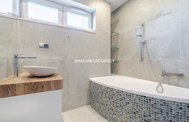 3 pokoje  z balkonem  KLINY