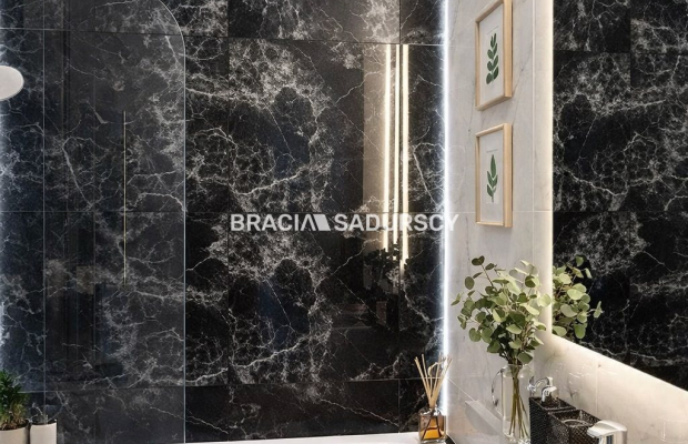  Kawalerka po generalnym remoncie z balkonem