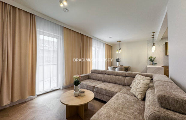 Ekskluzywne/wykończone mieszkanie dwupoziomowe