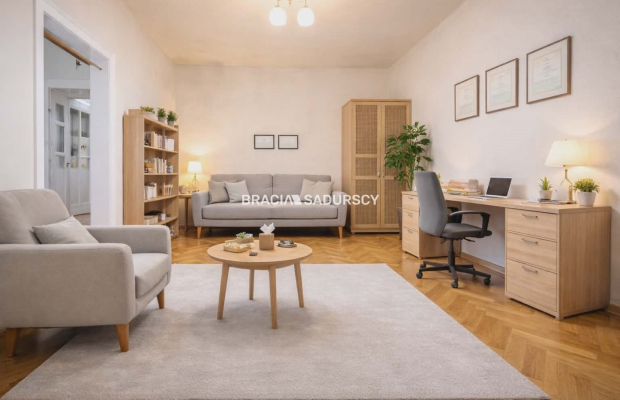 Parterowy przestronny lokal z oknami na ulicę.