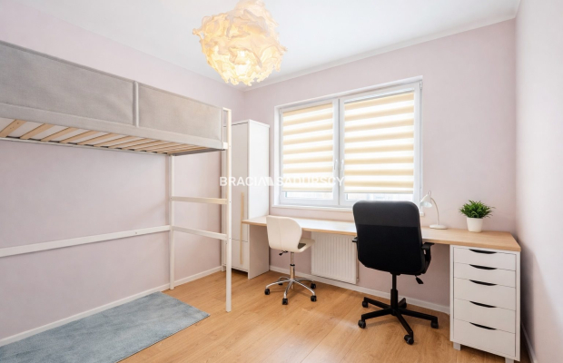 Duże mieszkanie idealne dla rodziny.