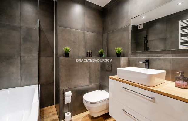 Nowoczesna w pełni wyposażona kawalerka.