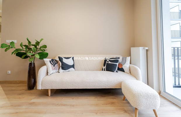 Wygodny nowoczesny apartament w centrum.