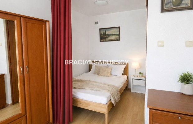 KAWALERKA  Z WYDZIELONĄ SYPIALNIĄ 35 M2 OLSZA