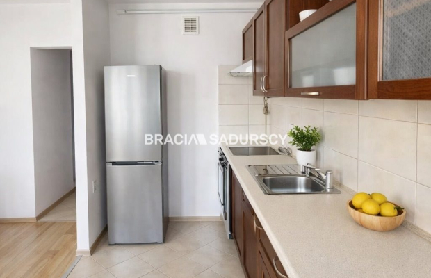 KAWALERKA  Z WYDZIELONĄ SYPIALNIĄ 35 M2 OLSZA