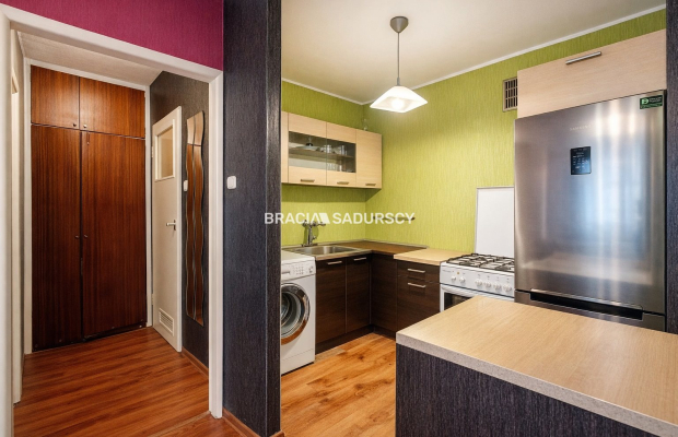 2 POKOJE / DO REMONTU / 37M2 / KOZŁÓWEK