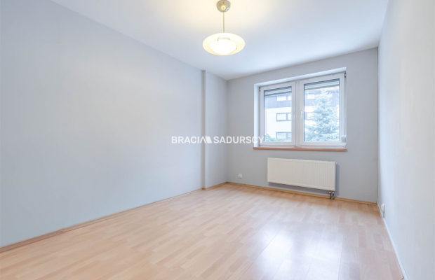 Kameralne 3 pokoje z dużym balkonem