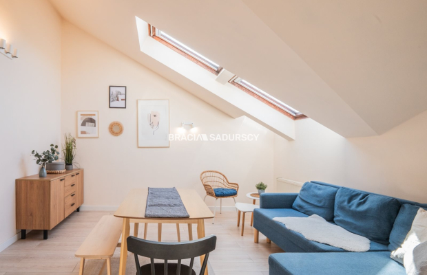 Klimatyczne mieszkanie 2 pokojowe,piwnica w cenie.