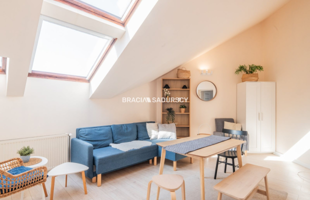 Klimatyczne mieszkanie 2 pokojowe,piwnica w cenie.