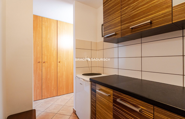 28,5m2 Czyżyny ul. Wężyka 