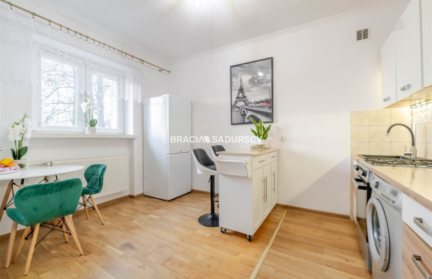 Kawalerka w Łagiewnikach z przestronną kuchnią!