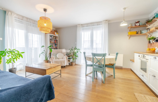 M 72-M2 4 POK APARTAMENT GARDEROBA BALKON ŻABINIEC