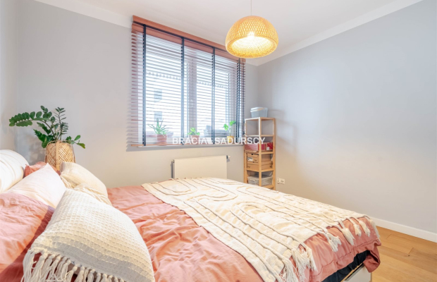 M 72-M2 4 POK APARTAMENT GARDEROBA BALKON ŻABINIEC