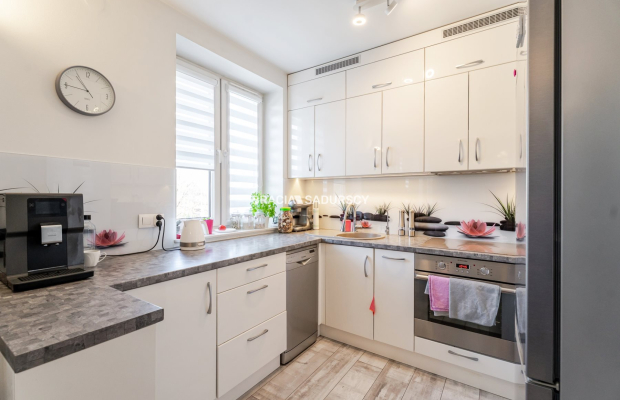 Osiedle Złocień. 3 pokojowe mieszkanie - 62,49 m 2 .  

 Dwustronne, funkcjonalne, rozkładowe mieszkanie, z balkonem na 1 piętr