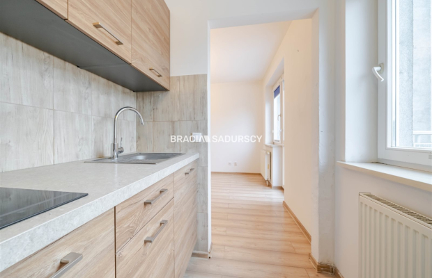 1-pokojowe z balkonem.