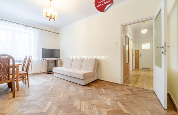 2-pokojowe z osobną kuchnią.