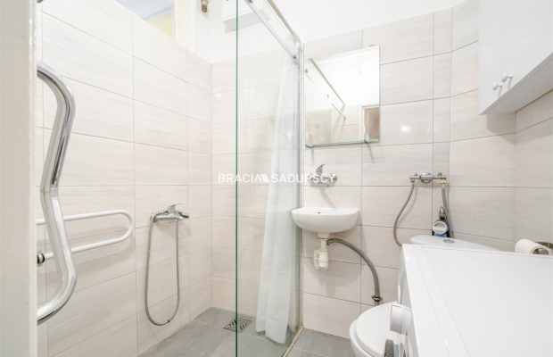 2-pokojowe z osobną kuchnią.