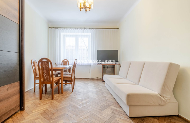 2-pokojowe z osobną kuchnią.