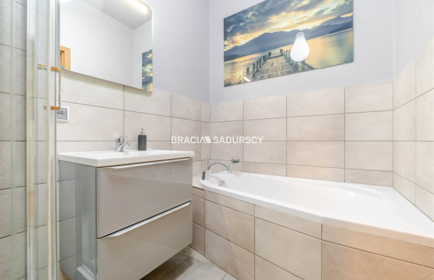 Bieżanów - Prokocim 3-pokojowe mieszkanie 57 m² z 2 DUŻYMI TARASAMI !   
 
Na sprzedaż komfortowe, trzypokojowe mieszkanie o po