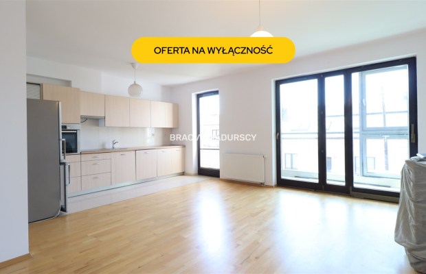 Przestronne 3-pokojowe mieszkanie z loggią oraz dwustanowiskowym miejscem parkingowym w podziemnym garażu, zlokalizowane w Star